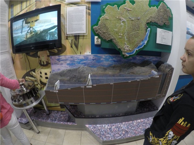 78330ad19228.jpg